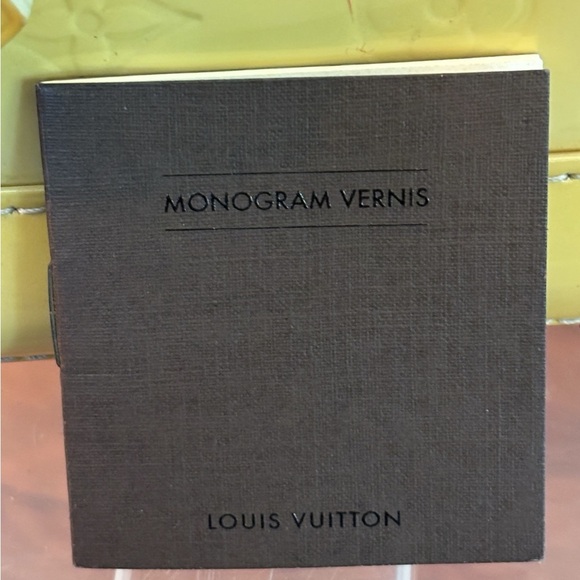 Louis Vuitton Vernis Alma PM – Citrine - Picture 8 of 16